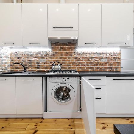Inshiapartments On Teodora Square Лвив Екстериор снимка