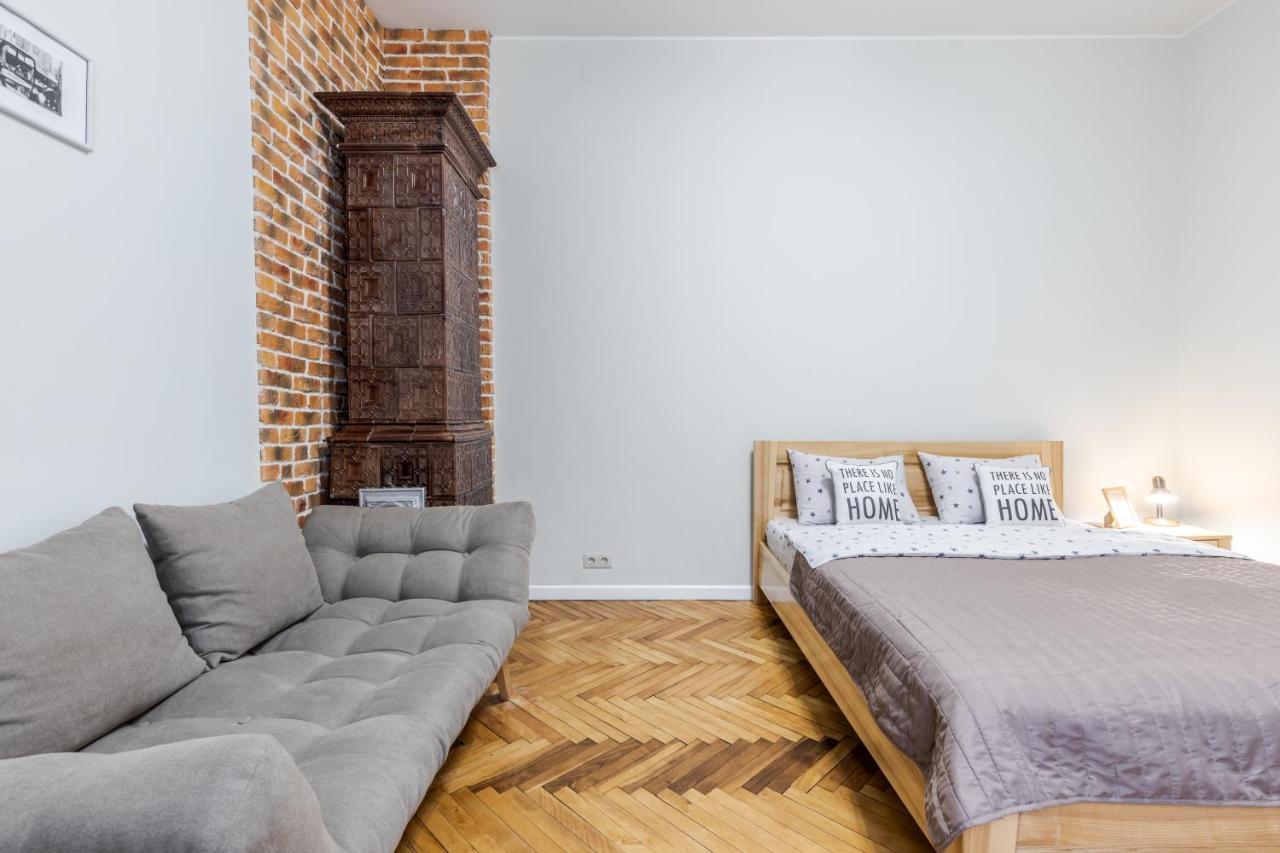 Inshiapartments On Teodora Square Лвив Екстериор снимка