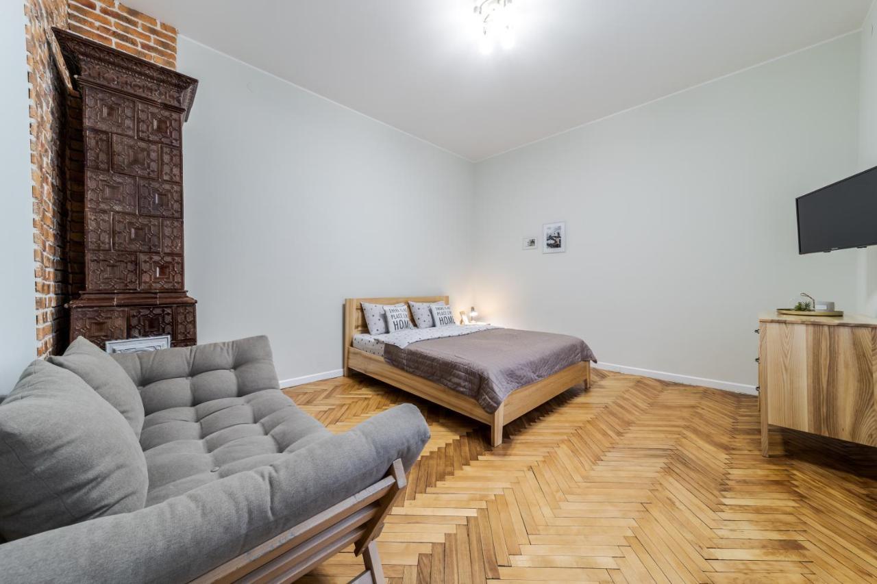 Inshiapartments On Teodora Square Лвив Екстериор снимка