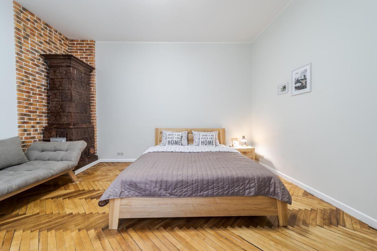 Inshiapartments On Teodora Square Лвив Екстериор снимка